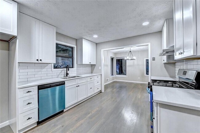 Foto del edificio - 3372 Cottonwood Ln