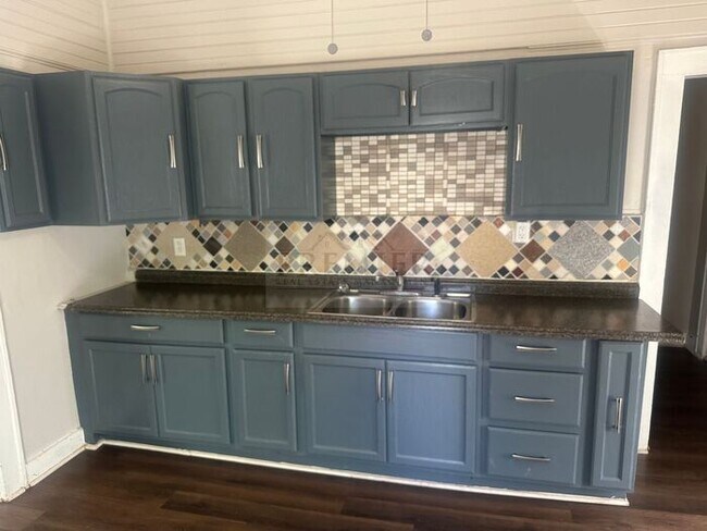 Foto del edificio - 319 Old Orchard St, Excelsior Springs, MO ...