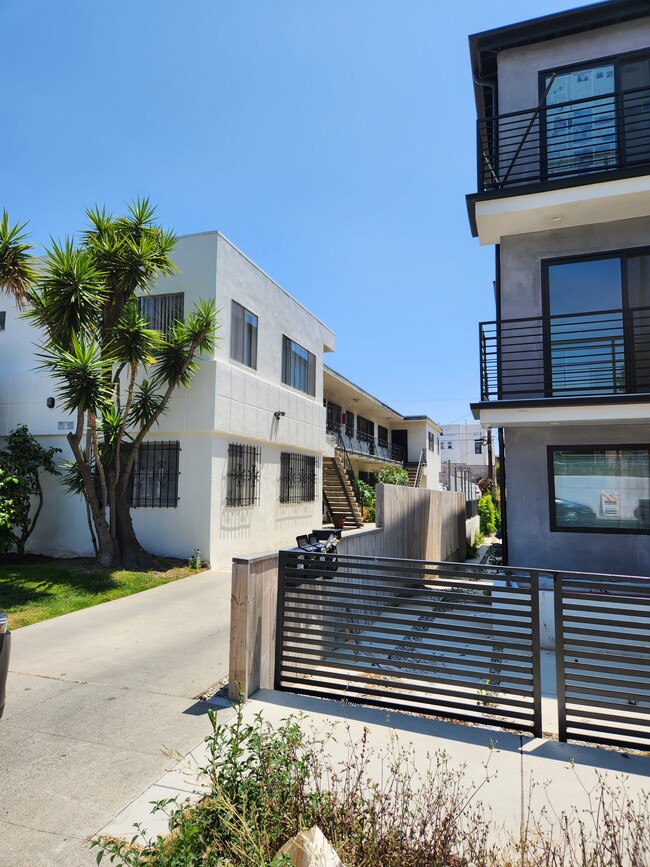 Building Photo - 4638 St Elmo Dr