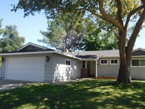 Building Photo - 6539 El Camino Dr