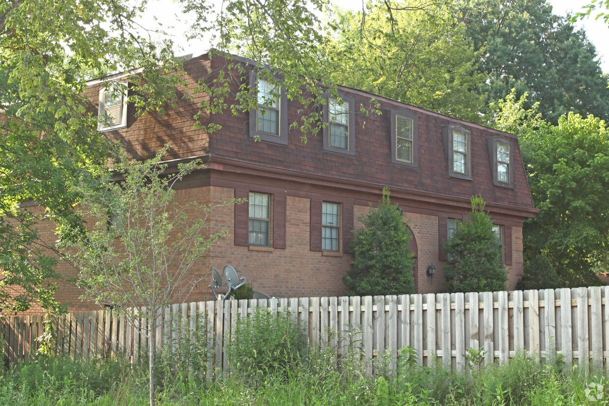 Foto del edificio - 2510 Grant Line Rd