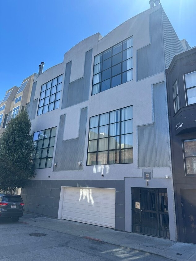 Primary Photo - Large Loft Style Condo