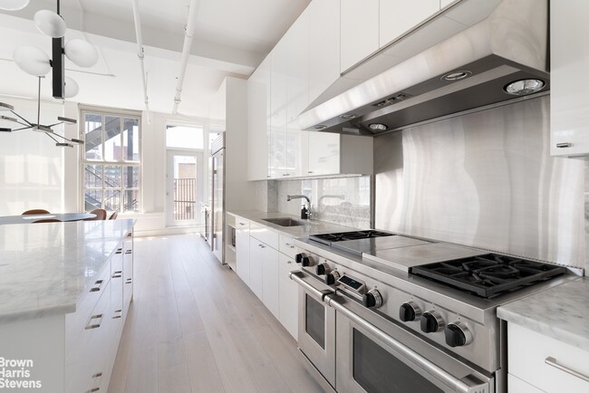 Foto del edificio - Gorgeous Flatiron loft with views