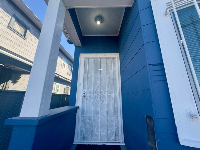 Foto del edificio - 3218 West St