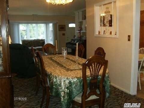 Building Photo - 102 Birchwood Park Dr