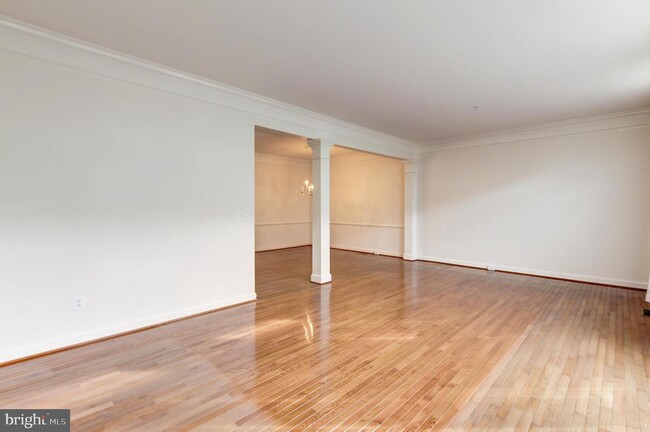 Building Photo - 1804 Dawson St