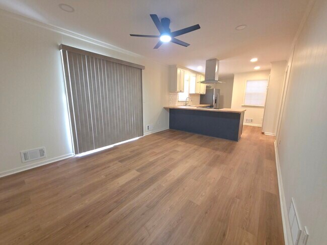 Foto del edificio - 3501 Montreal Way