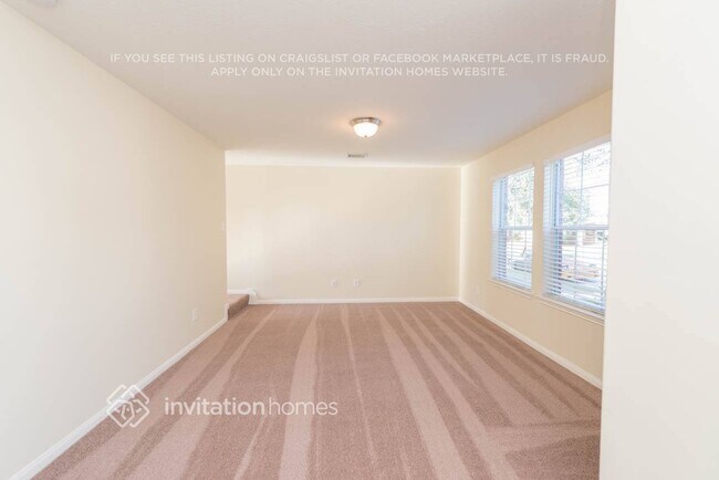 Building Photo - 6333 Mountain Pines Ln