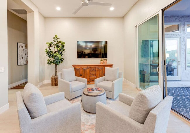 Building Photo - 7970 E Las Piedras Way