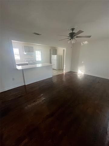 Foto del edificio - 210 Clyde St