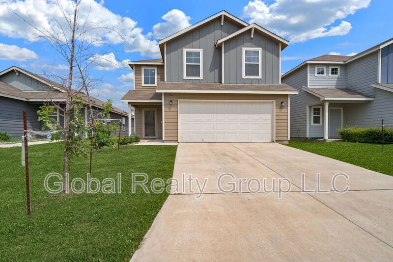 Foto principal - 6022 Bluestem Way