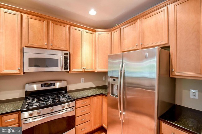 Building Photo - 20365 Belmont Park Terrace