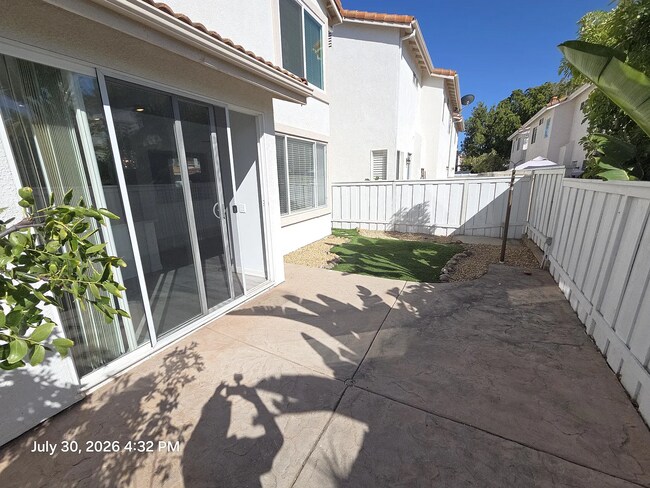 Foto del edificio - 11673 Compass Point Dr N