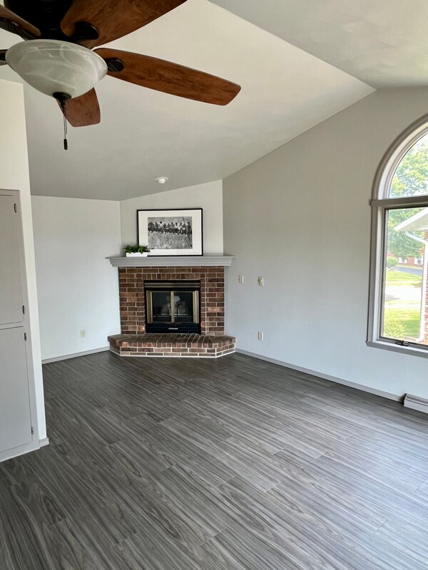 Foto del edificio - 801 W Ridgeview Dr