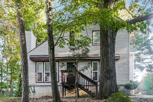 Foto del edificio - 2441 Brook Canyon Dr