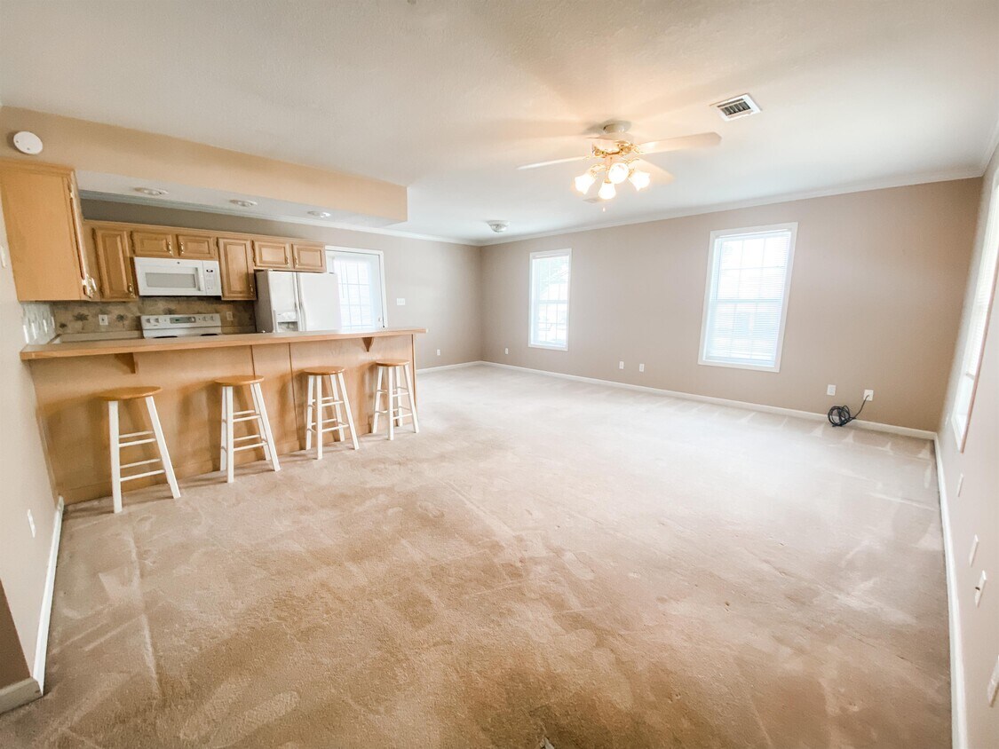 Foto principal - 4216 Aggie Rd