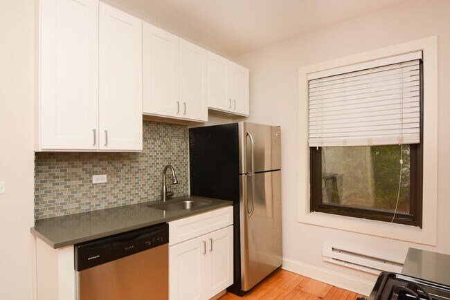 Foto del edificio - 2322 N Rockwell St