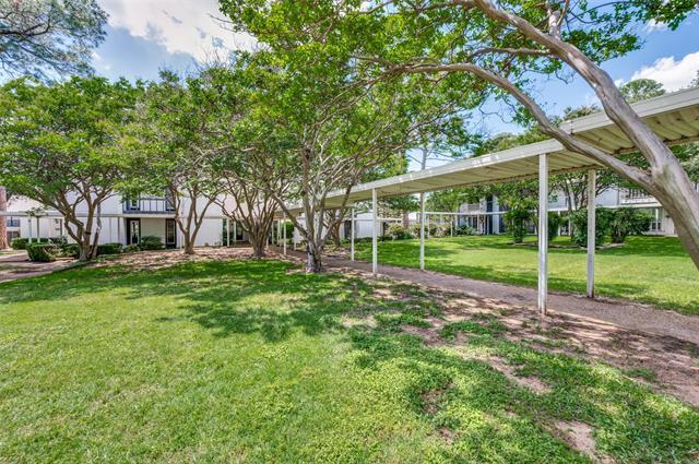 Foto principal - 412 Hollyhill Ln