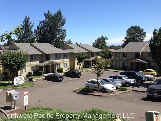 Foto del edificio - 196 Stoneway Dr NW