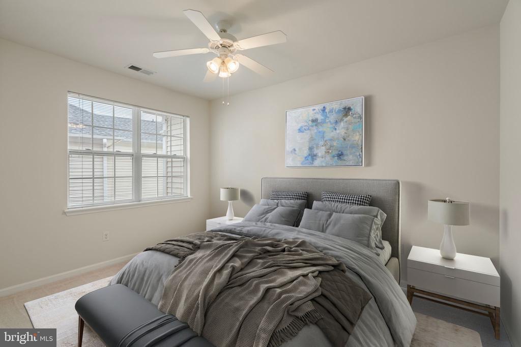 Primary Photo - 12945 Centre Park Cir