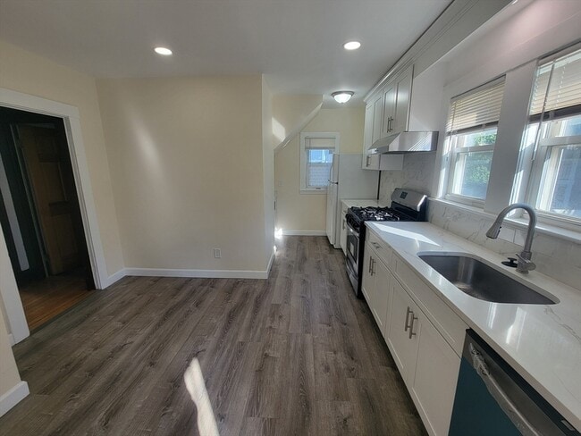 Building Photo - 58 Ellerton Rd