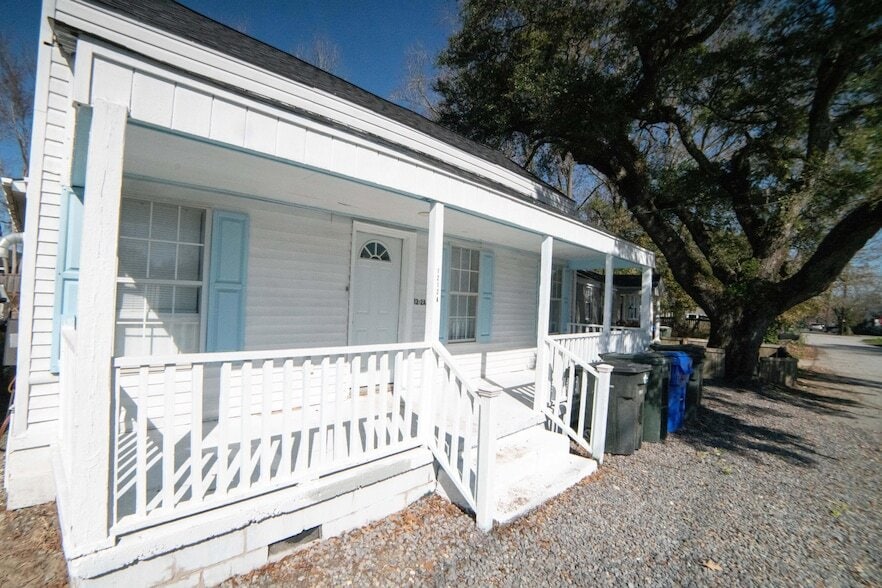 Primary Photo - 1214 Forbes Ave