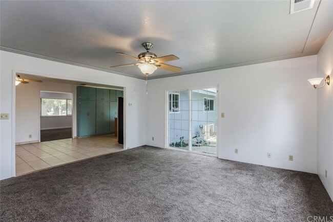 Building Photo - 2143 E Olive Ave