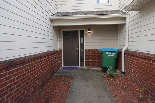Building Photo - 519 Wingspan Way