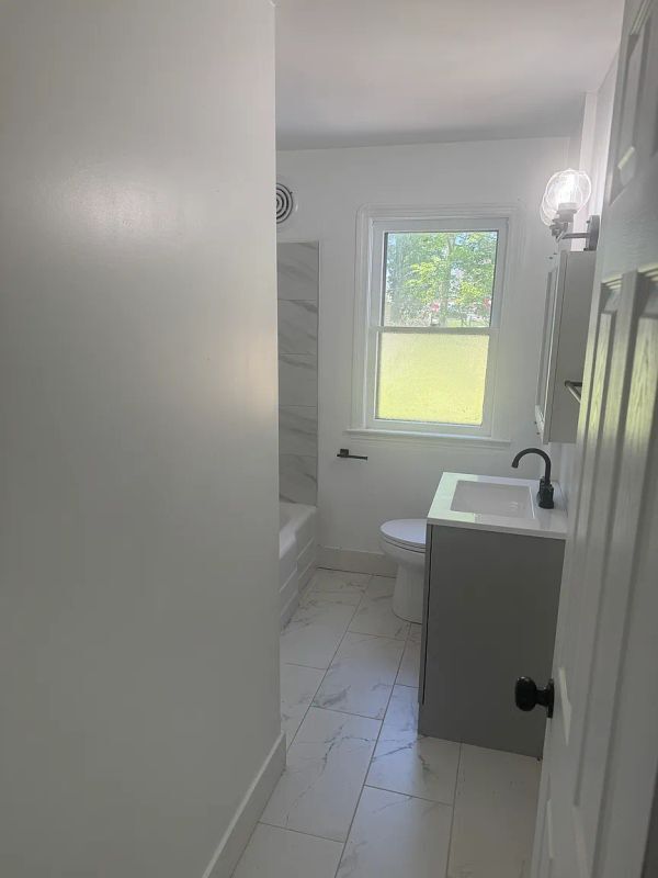 Foto del edificio - 7843 Emery Cir