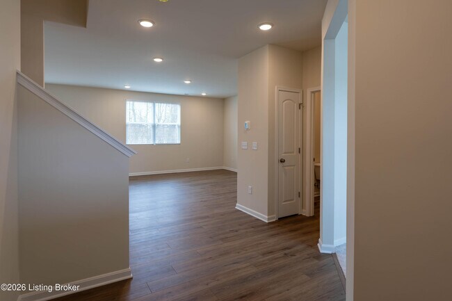 Building Photo - 2023 Lyndon Green Cir