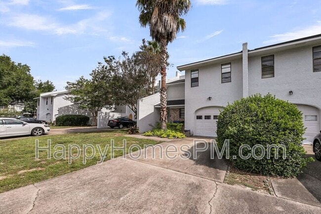 Building Photo - 51 Meander Row