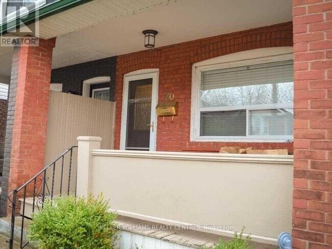 Building Photo - 70 Ashdale Ave