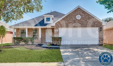 Building Photo - 1028 Aviary Dr