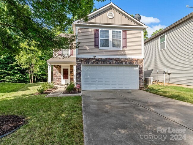 Building Photo - 5911 Fazenda Drive