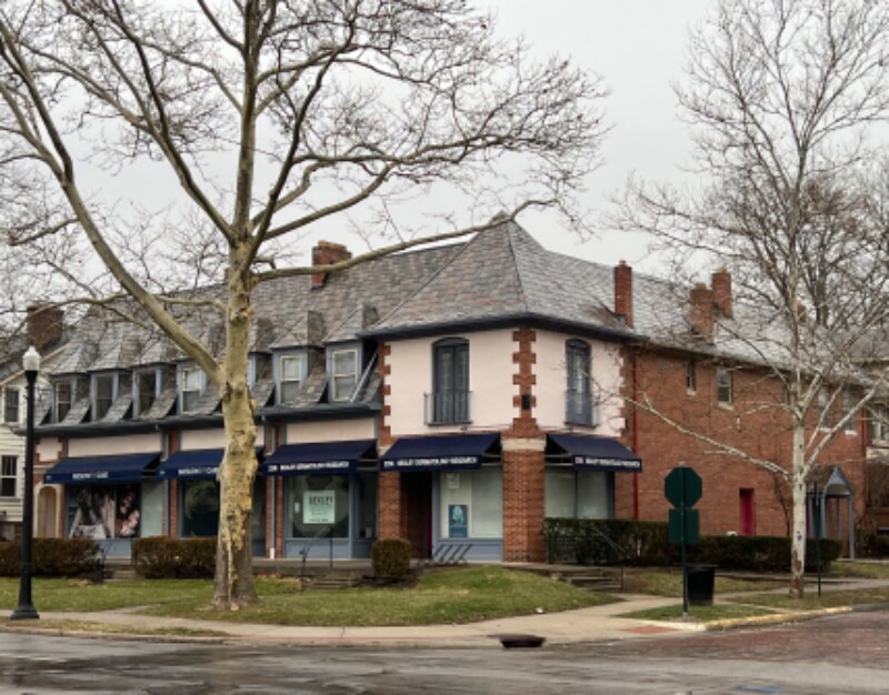 Foto principal - 2352 E Main St