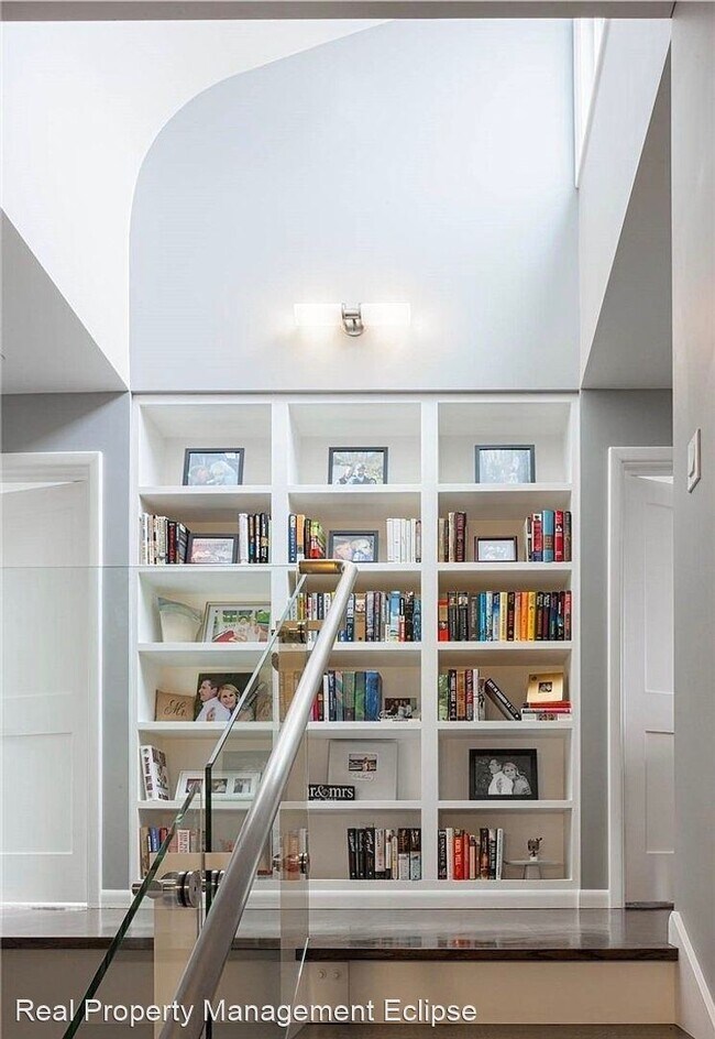 Foto del edificio - 4 br, 3 bath House - 1511 36th Ave S