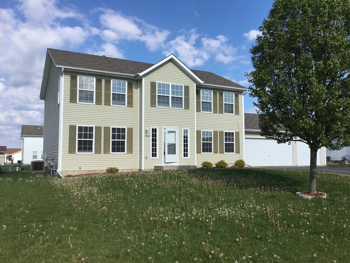 15566 Bryden Drive House Rental in South Beloit, IL