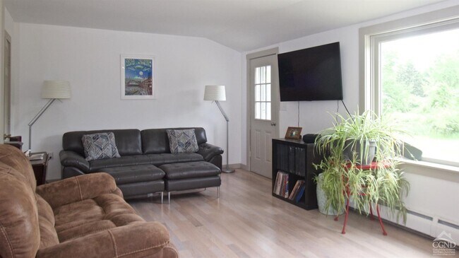 Building Photo - 1574 NY-203