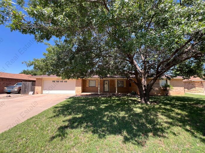 Foto principal - Spacious 4 Bedroom 2.5 Bathroom Home