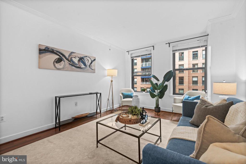 Primary Photo - 616 E St NW
