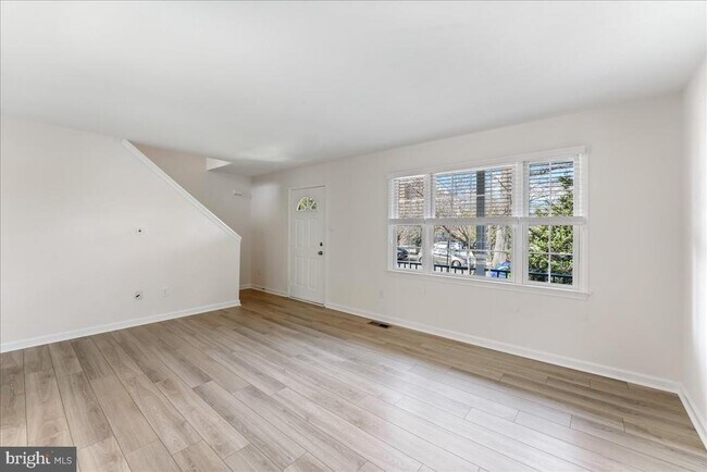 Foto del edificio - 317 N Olive St