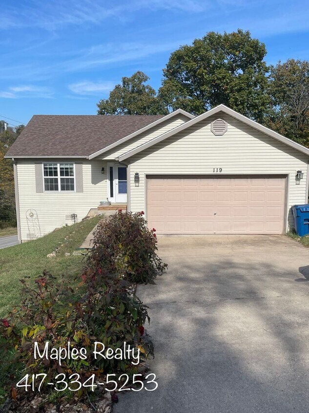 Primary Photo - 3 BED, 2 BATH SINGLE FAMILY HOME IN HOLLIS...