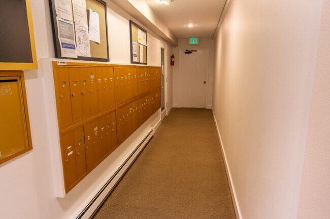 Foto del edificio - 2929 76th Ave SE