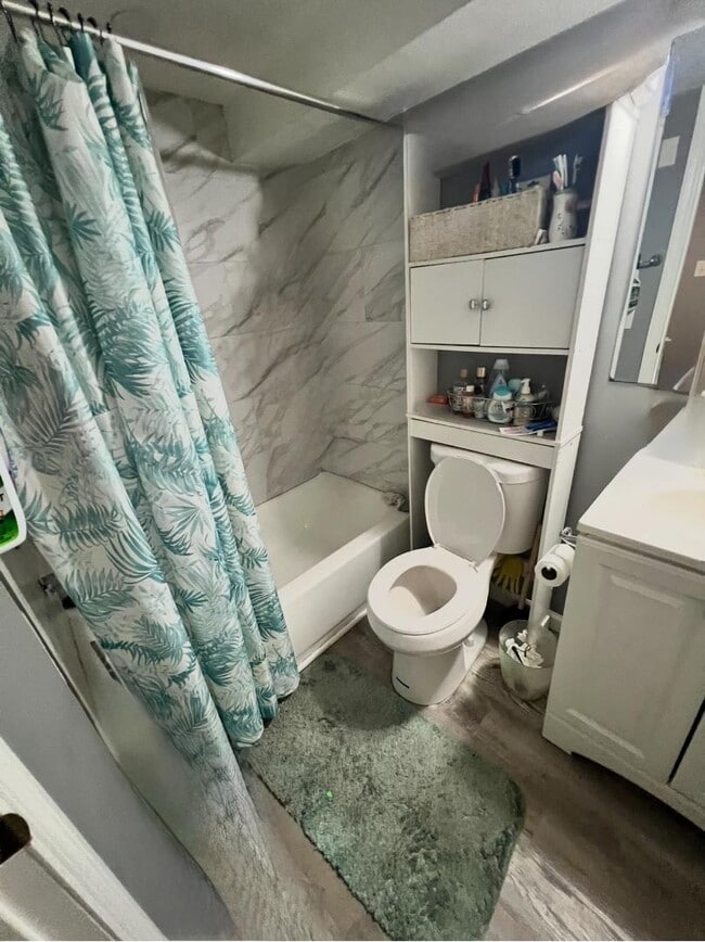 Foto del edificio - 517 N Indiana Ave