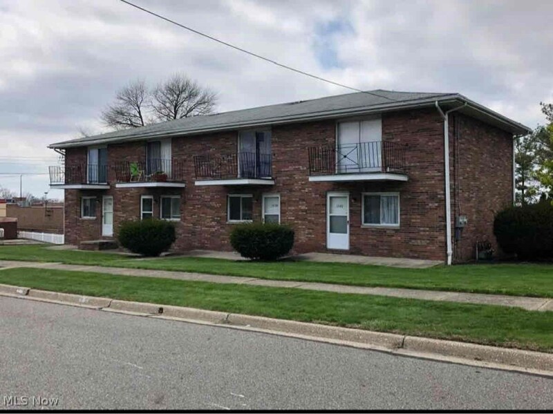 1238 Cliffside St, Cuyahoga Falls, OH 44221 Room for Rent in Cuyahoga