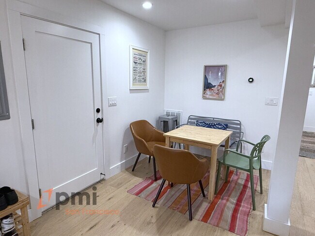 Foto del edificio - Spacious 2-Bed, 2-Bath Haven in the Heart of San Francisco – 1,050 Sq Ft of Urban Living!