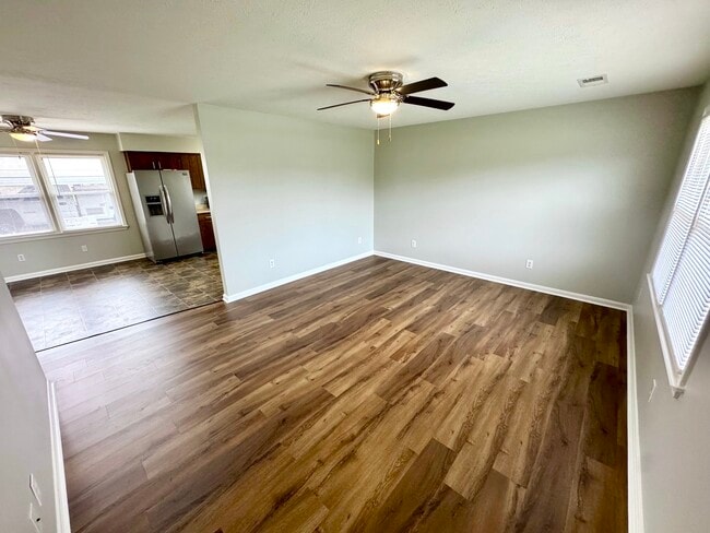 Foto del edificio - 185 Stonehouse Rd