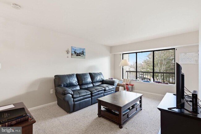 Foto del edificio - 9569 Coggs Bill Dr