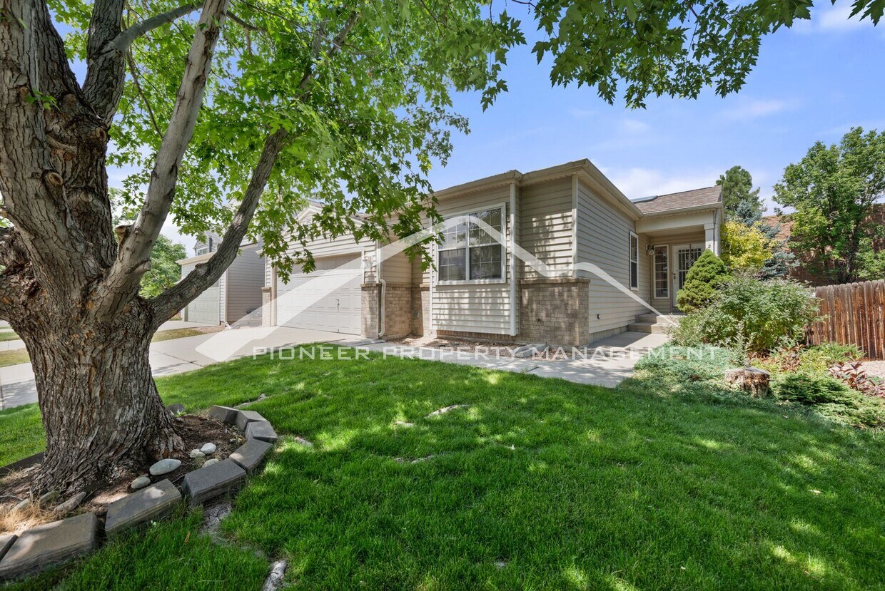Primary Photo - Spacious Home with Central AC and Fenced Yard