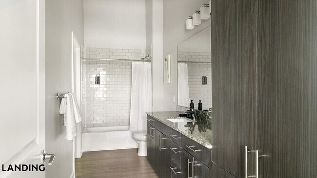 Foto del edificio - 2120 N Brevard St